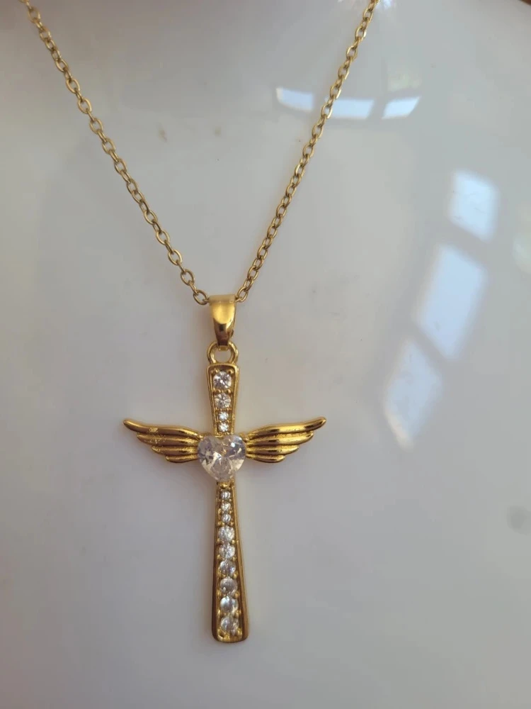 Collier ras du coup pendentif croix